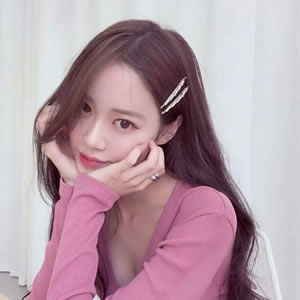 16张高清成熟优雅气质女生头像，性感氛围感拉满