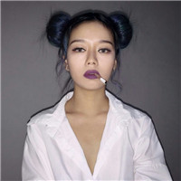 女生霸气抽烟个性头像合集 共20张