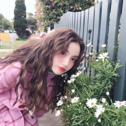 25张高清小清新风格女生微信头像 氛围感拉满