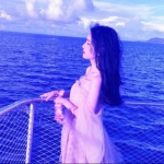 33张高清紫色高贵女生真人头像 氛围感拉满的QQ头像合集