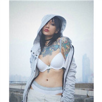 花臂酷飒女生头像 18张高清纹身女生头像合集