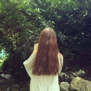 16张非主流女生背影头像 直接存就能用