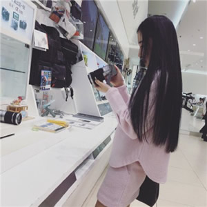 14张氛围感拉满！长发女生背影QQ头像合集