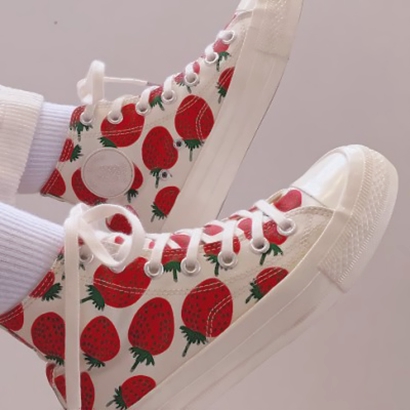 超酷带鞋元素女生头像！26张高清微信头像图来啦