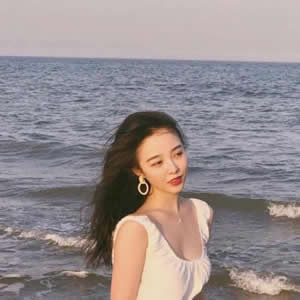 12张清新淡雅女生微信头像 氛围感拉满的小清新女头