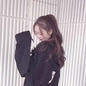 18张高清ins风原宿女生个性头像合集