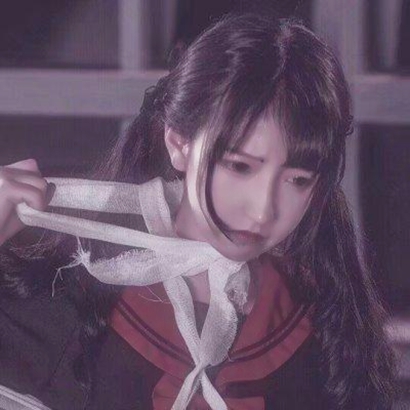 11张高清伤感冷酷风女生网图头像 氛围感拉满