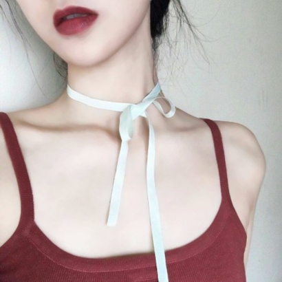 8张高清好看的女生性感锁骨QQ头像分享