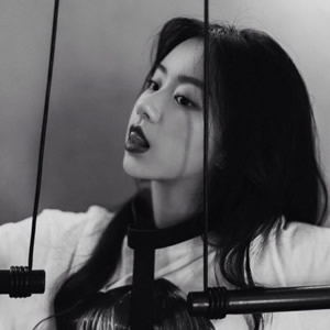 16张孤高冷傲款！黑白气质女生头像合集