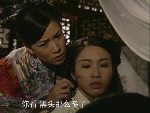 佘诗曼这组后宫护肤梗表情包，斗图直接拿捏住