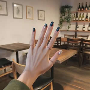 手控福利！16张高清唯美女生手部头像合集