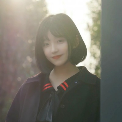 30张高清意境感拉满的QQ唯美女生头像