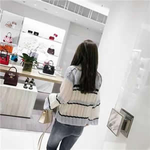 网图女生侧脸背影头像 13张高清甜美时尚款