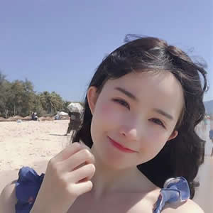 12张高清韩系文艺女生QQ头像 清新氛围感拉满