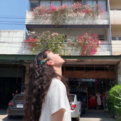 36张高清女生花草微信头像 气质感拉满的唯美图片