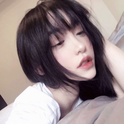 女生超酷微信头像 9张高清好看的女生酷飒微信头像合集