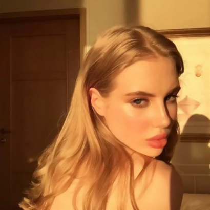 34张高清好看的外国网红女生头像合集