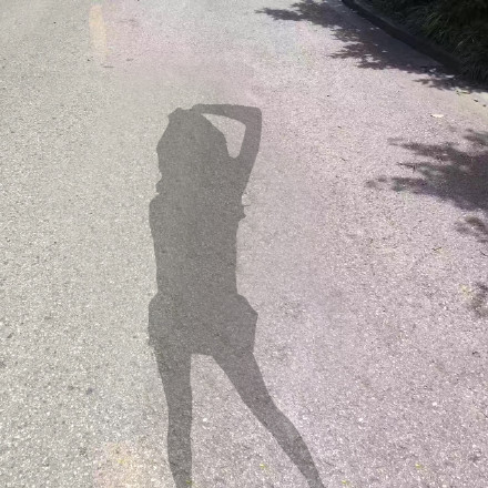 “阳光下的我vs你”表情包套装上线啦