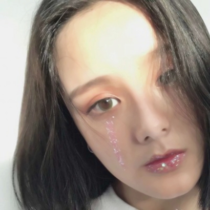 34张高清霸气女生杂图头像 个性感拉满