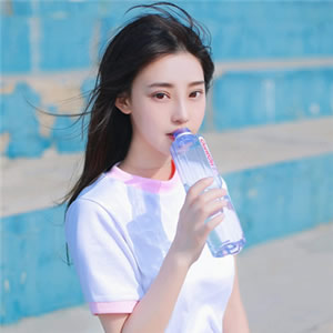 12张高清唯美伤感女生侧脸背影头像 适合做头像的氛围感图片