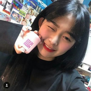 18张高清甜美女生头像合集 可爱感直接拉满