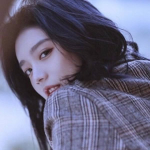 14张高清好看的小清新女生QQ头像合集