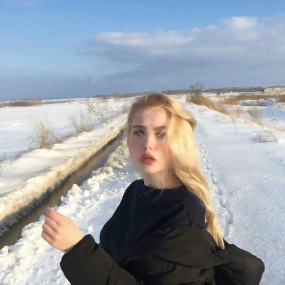 个性外国美女头像合集 24张不同风格的高颜值头像来了