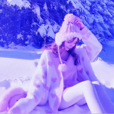 33张高清紫色高贵女生真人头像 氛围感拉满的QQ头像合集