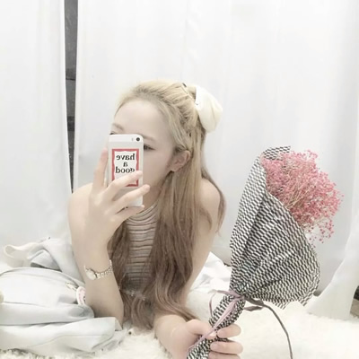 18张高清富二代女生头像 白富美风格头像合集