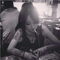 女生霸气抽烟个性头像合集 共20张