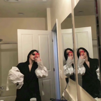 17张高清霸气社会风女生微信头像合集