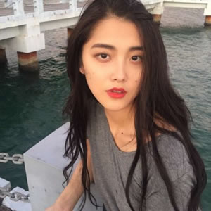 超好看的闺蜜女生头像 18张高清原图合集