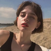 18张超飒欧美女生QQ头像 鲜活又有范儿