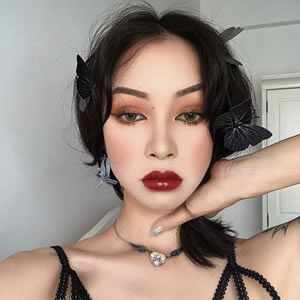 女生超拽霸气微信头像合集 14张高清氛围感拉满的女生头像