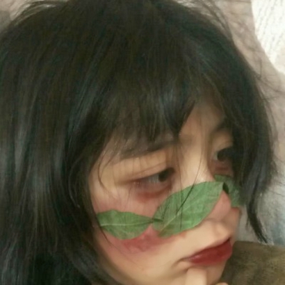 16张高清近距离女生脸部特写个性女头