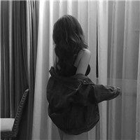 15张氛围感拉满！女生伤感侧脸头像合集