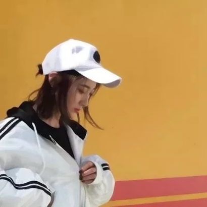 12张高清小清新女生网图头像 好看又治愈