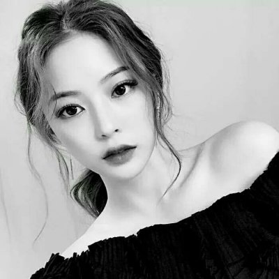 8张清冷感拉满！高冷女生黑白气质头像合集