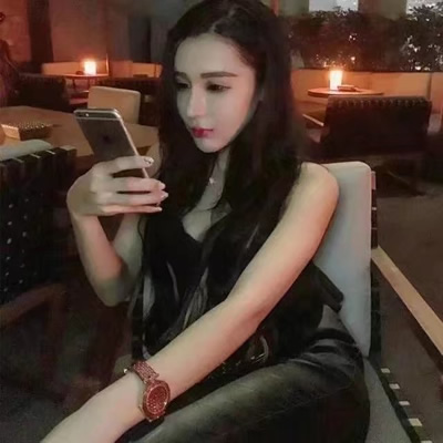 18张高清富二代女生头像 白富美风格头像合集