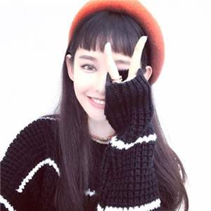 12张可爱单纯女生头像 高清漂亮女生照片合集