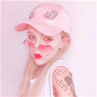 霸气又飒的墨镜女生头像 18张合集