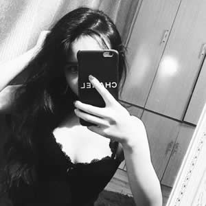 16张高清霸气真人黑白高冷女生头像合集