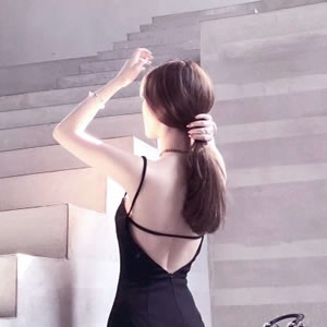 18张女生性感又有气质的微信头像合集