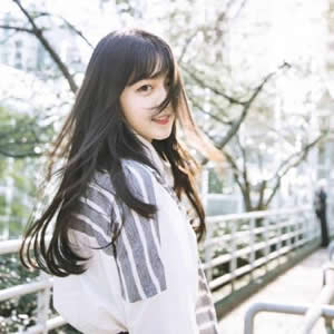 女生清纯文艺头像合集！16张高清好看的文艺美女头像来啦