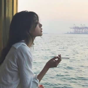 冷淡感拉满！16张高清意境伤感女生QQ头像