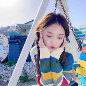 18张高清成熟气质女生头像 高贵又有氛围感的社会女头合集