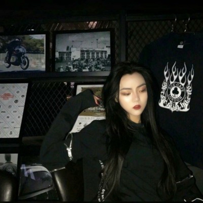 30张高清高冷御姐范女生头像 时尚感拉满的氛围感头像合集