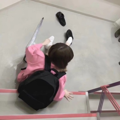 13张高清超酷时尚女生头像 微信头像直接用