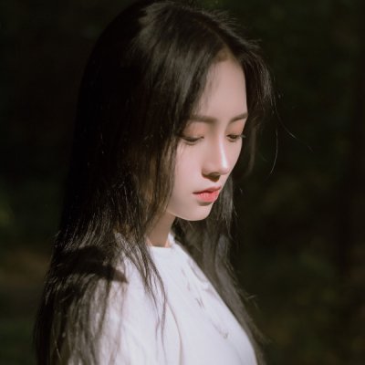 9张高清小清新美女意境头像 氛围感拉满的女生头像合集