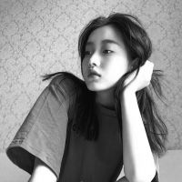 15张氛围感拉满的伤感黑白意境女生头像合集